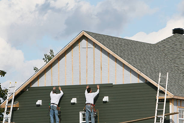 Professional Siding Contractor technician working in Lewisburg, OH