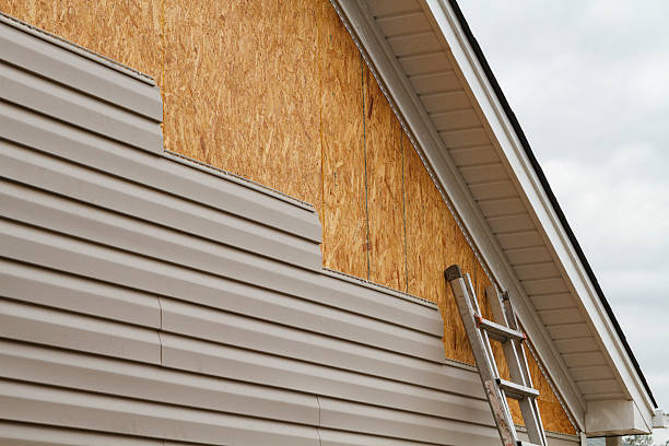 24/7 Emergency Siding Contractor experts in Lewisburg, OH